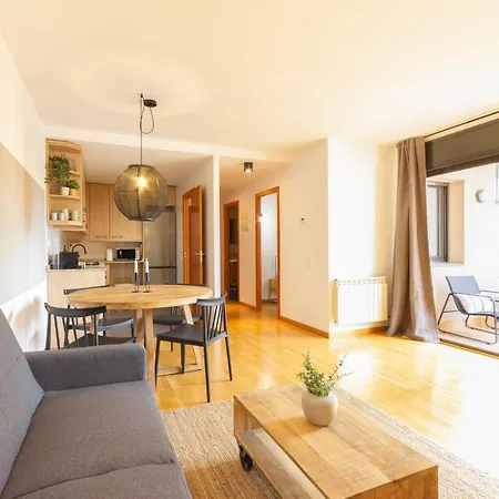 Elegante Duplex En Terrassa, Barcelona Apartment *