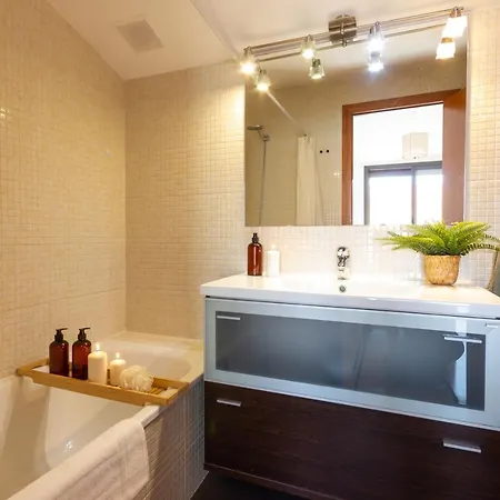 Apartment Elegante Duplex En Terrassa, Barcelona