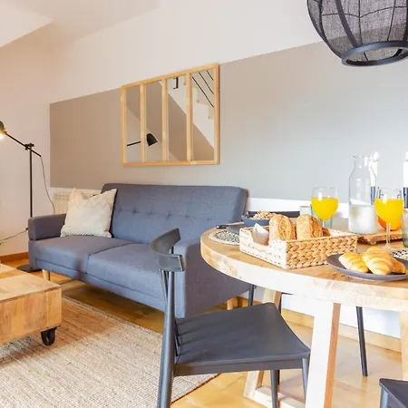 Apartment Elegante Duplex En Terrassa, Barcelona